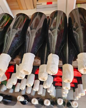 ? lotto 140+ bottiglie di vetro per vino sfuso