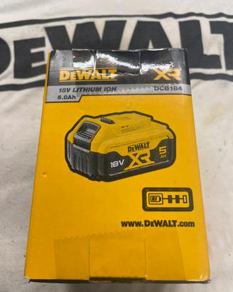 Batteria Dewalt 18v 5ah nuova