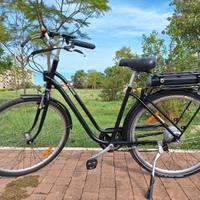 bici elettrica marca Decathlon