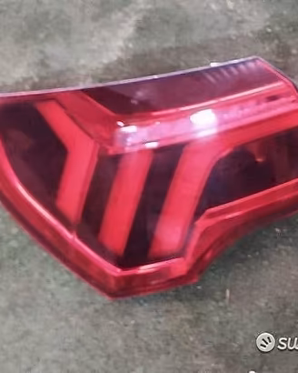 Stop fanale faro posteriore led audi q3 s.line