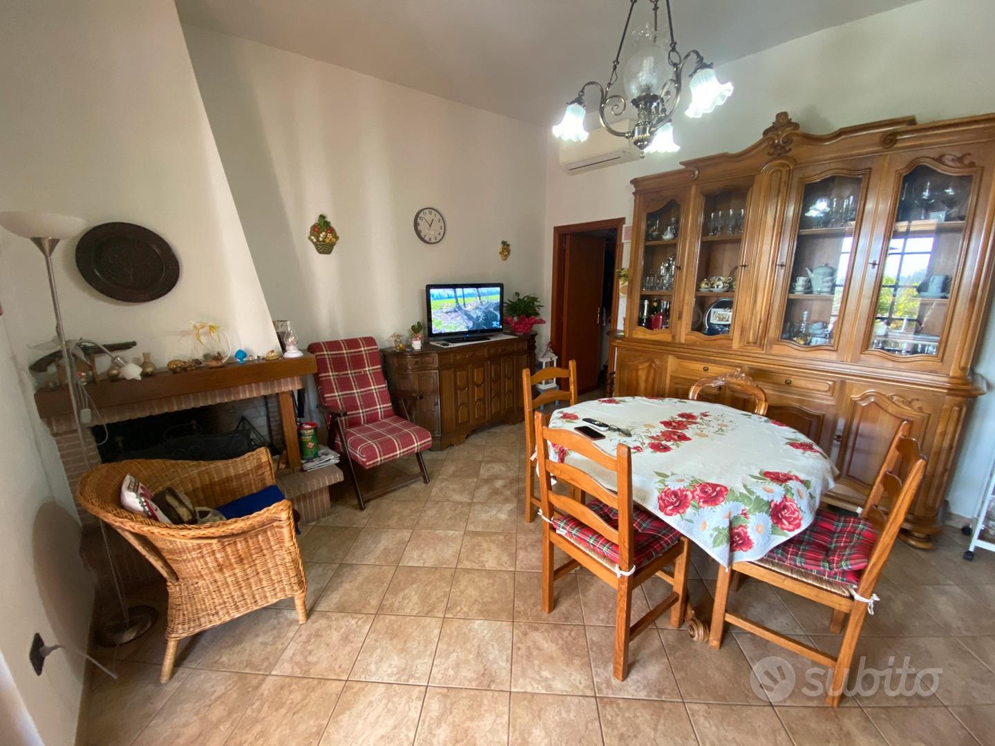 Porzione di colonica - Vista 5