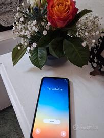 Samsung A14 con cover perfetto