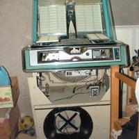 Riparazione Jukebox ami seeburg rock ola wurlitze