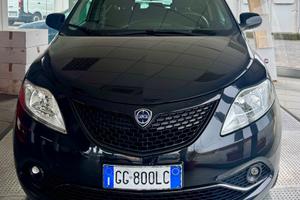 Lancia Ypsilon 1.0 FireFly 5 porte S&S Hybrid Ecoc