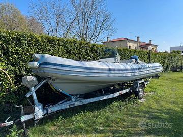 Joker Boat Coaster 580 + Evinrude 115 CV + Carrell