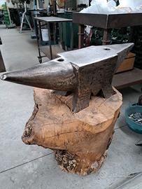 Incudine Perrin 120 kg anno 1908