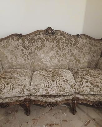 Elegante diavano classico stile Barocco
