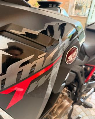 Carena fianchetto anteriore sinistro honda AT1100