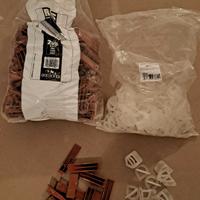 Cunei e Livellatori Lineare per Posa Pavimenti