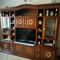 Parete attrezzata e armadio