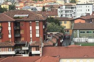 Appartamento di 211 m² con 5 locali e box auto a B