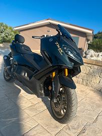 Tmax 560 tech max 2023