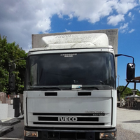 Iveco 75e telato con sponda