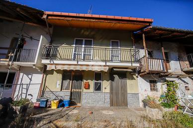 CASA SEMINDIPENDENTE A VALPERGA