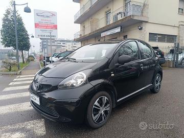 Toyota Aygo 1.0 VVT-i 5 porte RADIO USB