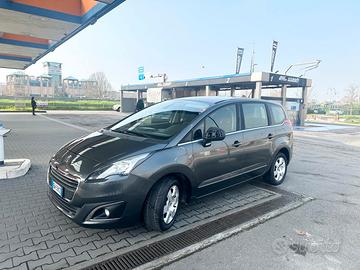 Peugeot 5008 1.6HDi Business 
