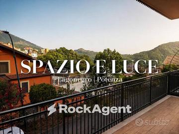 Appartamento di 153 m² con 5 locali e box auto a L