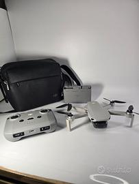 DJI Mini 2 Fly More Combo – 3 batterie 3/4/6 cicli