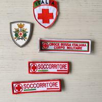Lotto di patch Croce Rossa e Corpo Militare