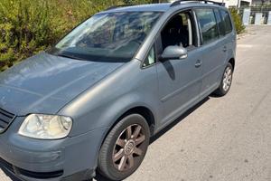 Touran 1.9 trendline 105 cv autocarro anno 2005