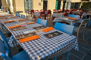 Storico Pub Food & Beer con ristorazione