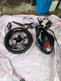 Yamaha TZR 50 Ricambi Serbatoio, Ruota e Freno Ant