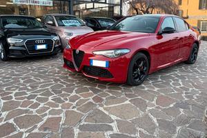 Alfa Romeo Giulia 2.0 Turbo 280 CV AT8 AWD Q4 Velo