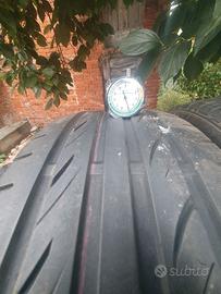 235  / 45   Z R 17   97 W