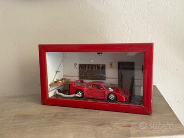 Modellino Ferrari  in teca
