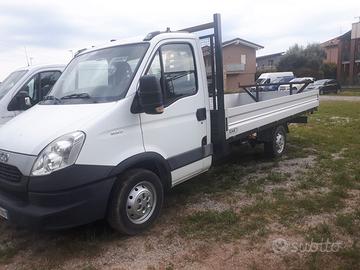 IVECO DAILY CASSONE FISSO