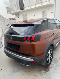 Peugeout 3008 allure 130cv