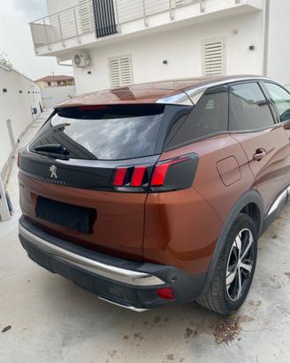 Peugeout 3008 allure 130cv