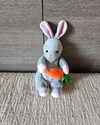 Pupazzo Peluche coniglio pasquale con carota Pitt