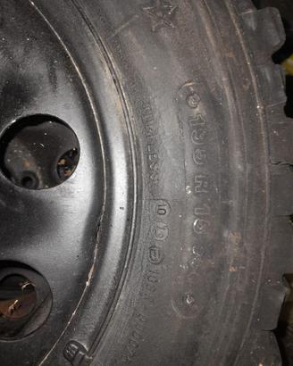 Gomme Suzuki