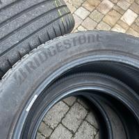 Pneumatici nr . 4 . bridgestone 235/50 R 19