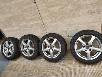 Cerchi in lega con gomme termiche