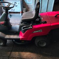 trattorino tagliaerba 