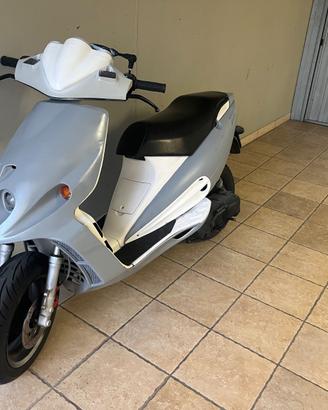Malaguti Phantom F12 50cc LC - Bicolore - COMPLETA