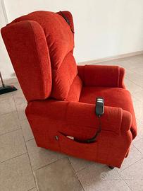 Poltrona elettrica alzapersone con ruote