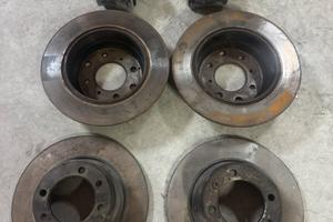 Alfa romeo gt junior dischi posteriori e anteriori