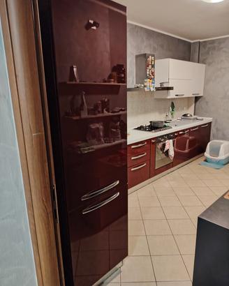 cucina compreso elettrodomestici