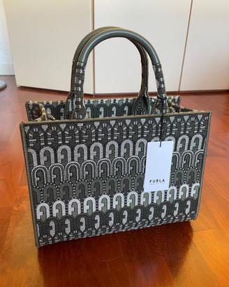 Borsa a mano Furla modello opportunity