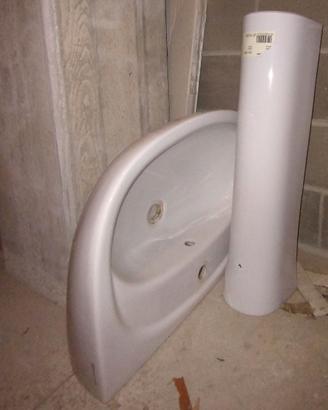 Lavabo a colonna in ceramica