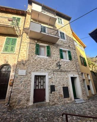 Appartamento di 70 m² con 4 locali a Vallebona