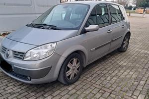 Renault Megane Scenic 
