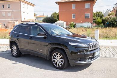 Jeep Cherokee 2.0 MJD 4x4 Limited