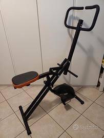 Totale body crunch  con cyclette 