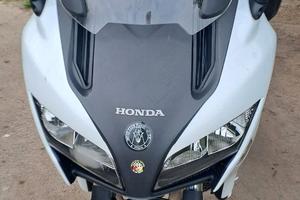 Honda cbf 1000