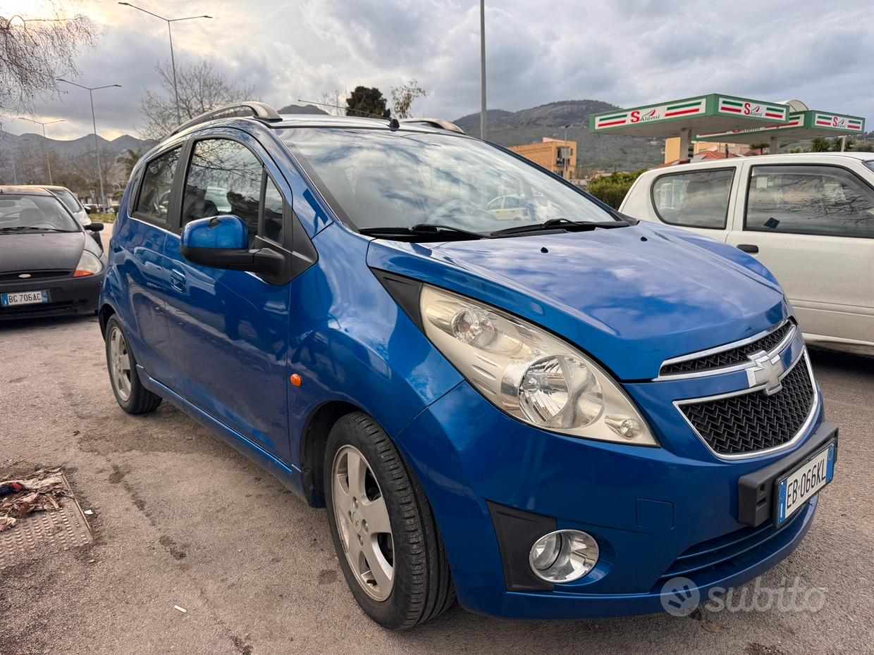 CHEVROLET Spark