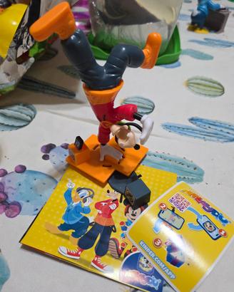 Pluto sorpresa uovo Kinder 2026